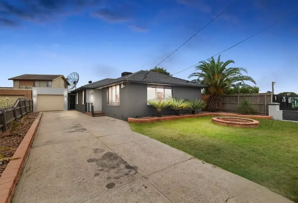 Spacious Family Living Meets Ultimate Versatility!