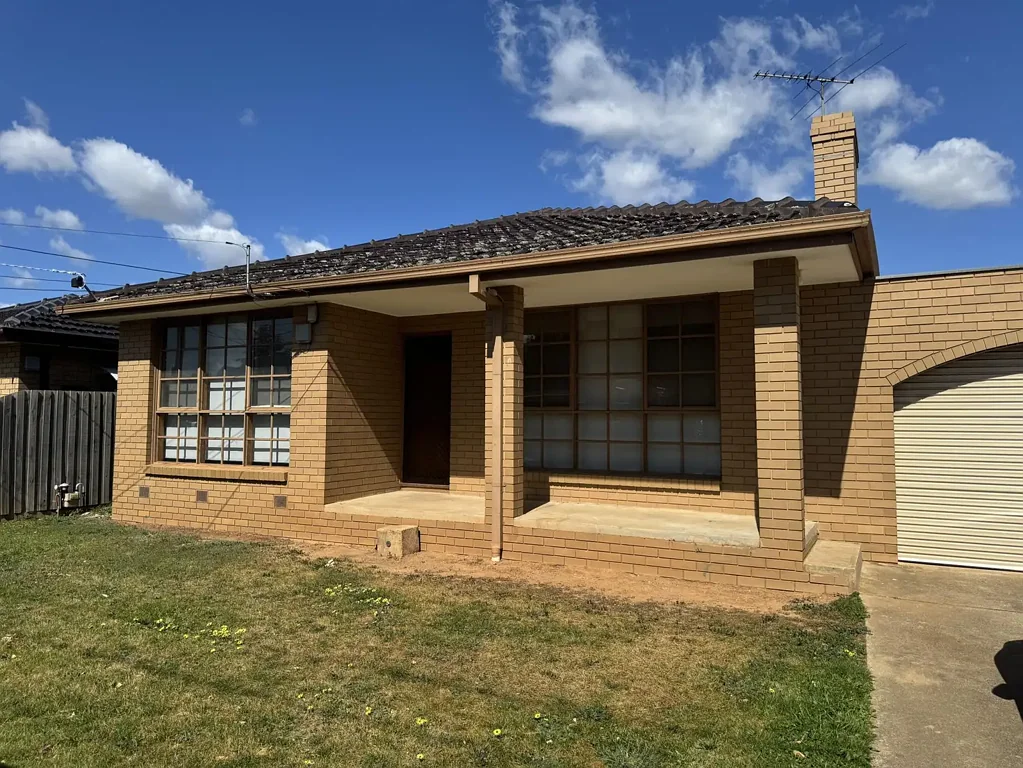 Low Maintenance Home in Prime Location! APPLICATIONS NOW OPE