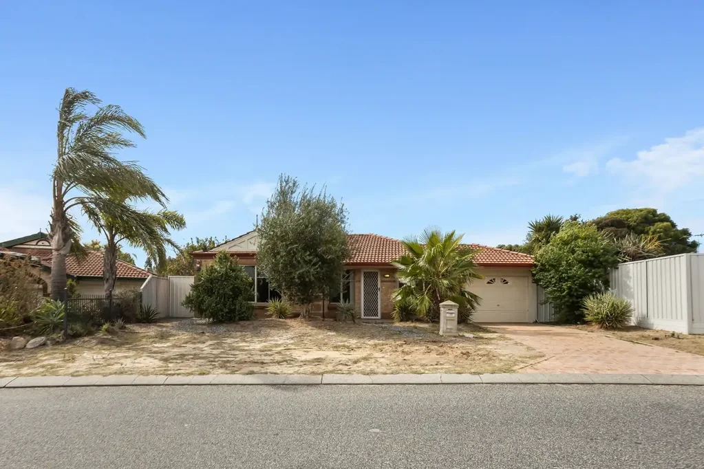 Banksia Grove 3Kwarto Unlock the Potential � Buyer�s Dream opportunity in Banksia Grove!