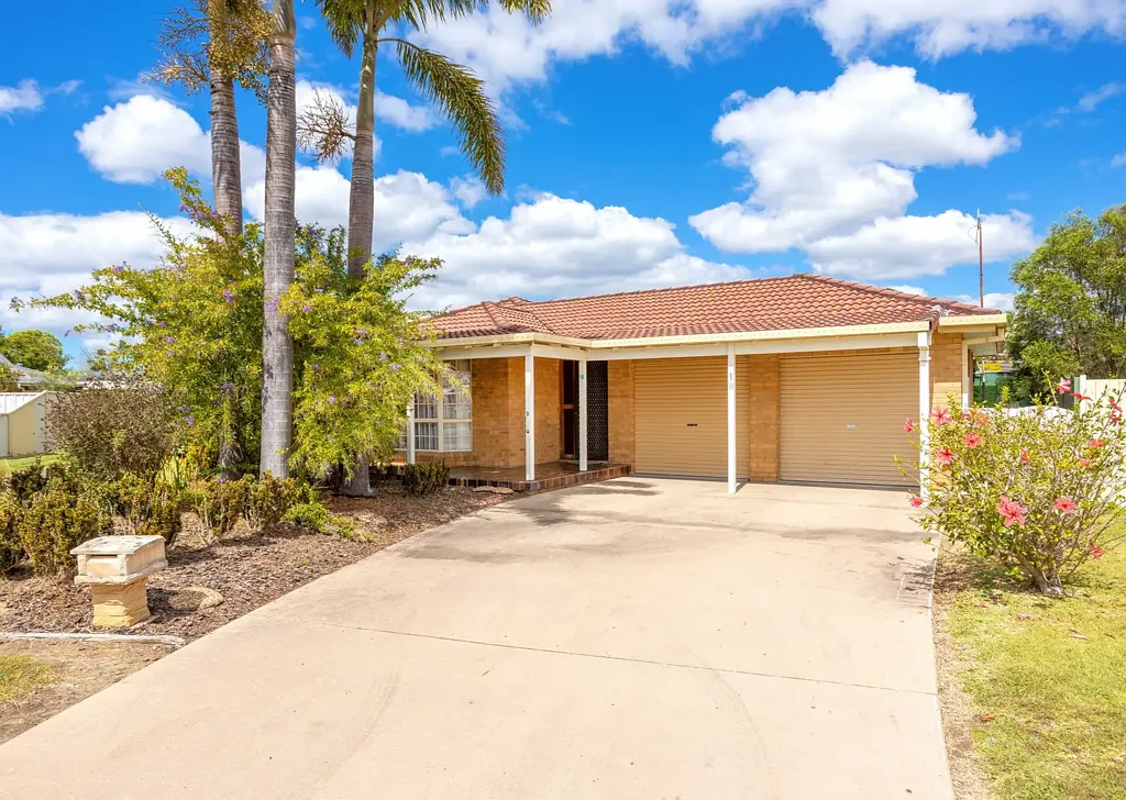 Taree 3कमरा QUIET CUL-DE-SAC LIVING WITH SPACE, SHED & POOL