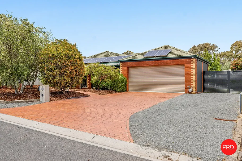 2 Joshua Court, Spring Gully, VIC 3550