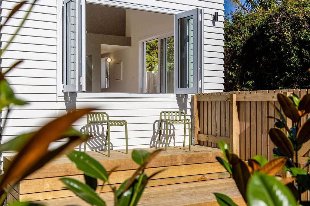 26A Clinton Avenue, Te Atatu Peninsula, Waitakere City, Auckland