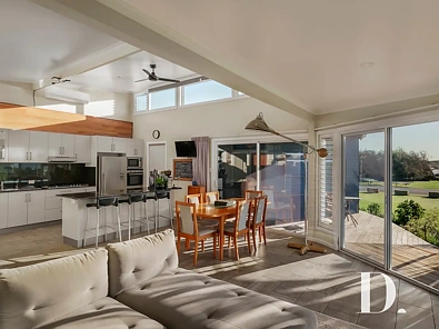 1 Surf Street, Emerald Beach, NSW 2456, 7 slaapkamers, 5 badkamers, House