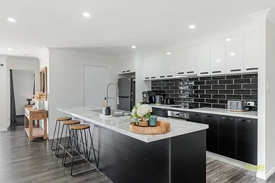 17 Sailaway Circuit, Eli Waters, QLD 4655, 3 slaapkamers, 2 badkamers, House