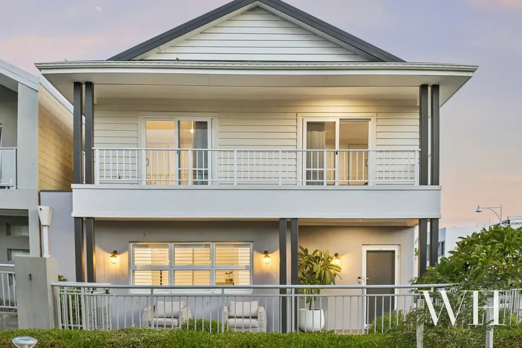 North Coogee 4ਬੈੱਡਰੂਮ Breezy Beach House in Serene Parkside Setting