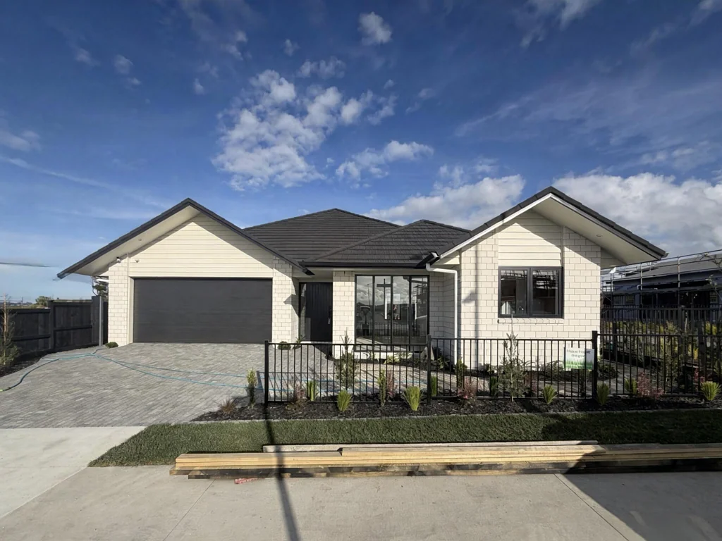 Milldale 4房  Modern Family Living with Timeless Style