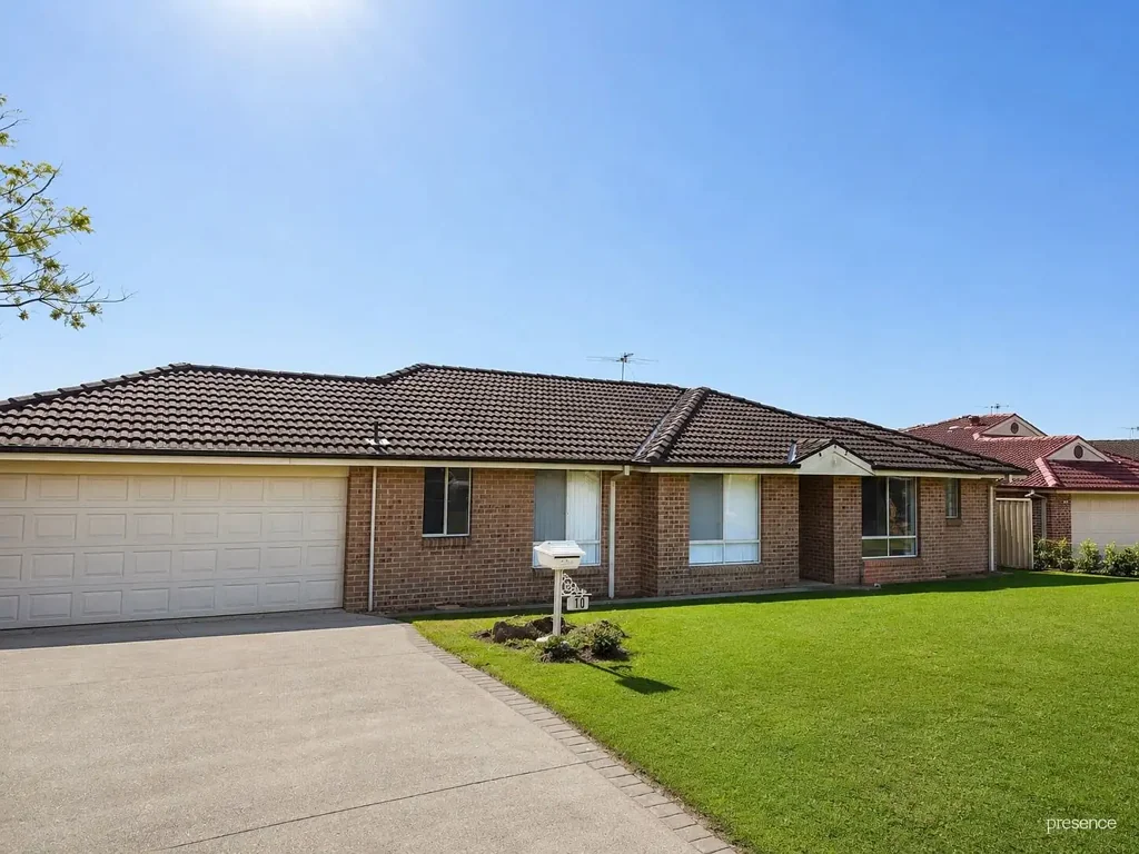 MODERN FOUR BEDROOM FAMILY HOME IN POPULAR RUTHERFORD
