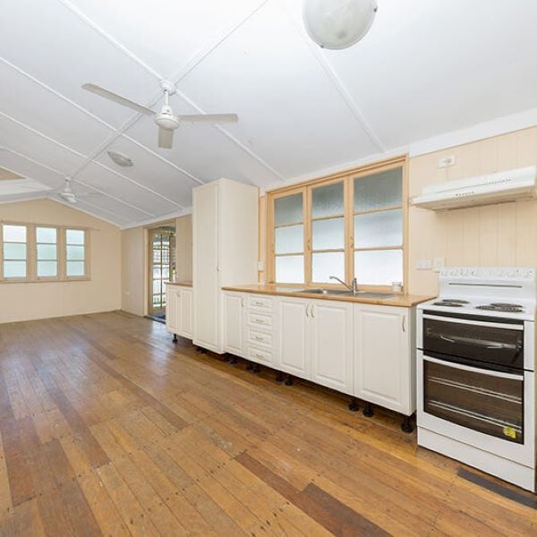 10 HOPKINS ST, CURRAJONG QLD 4812, 0部屋, 0バスルーム, House