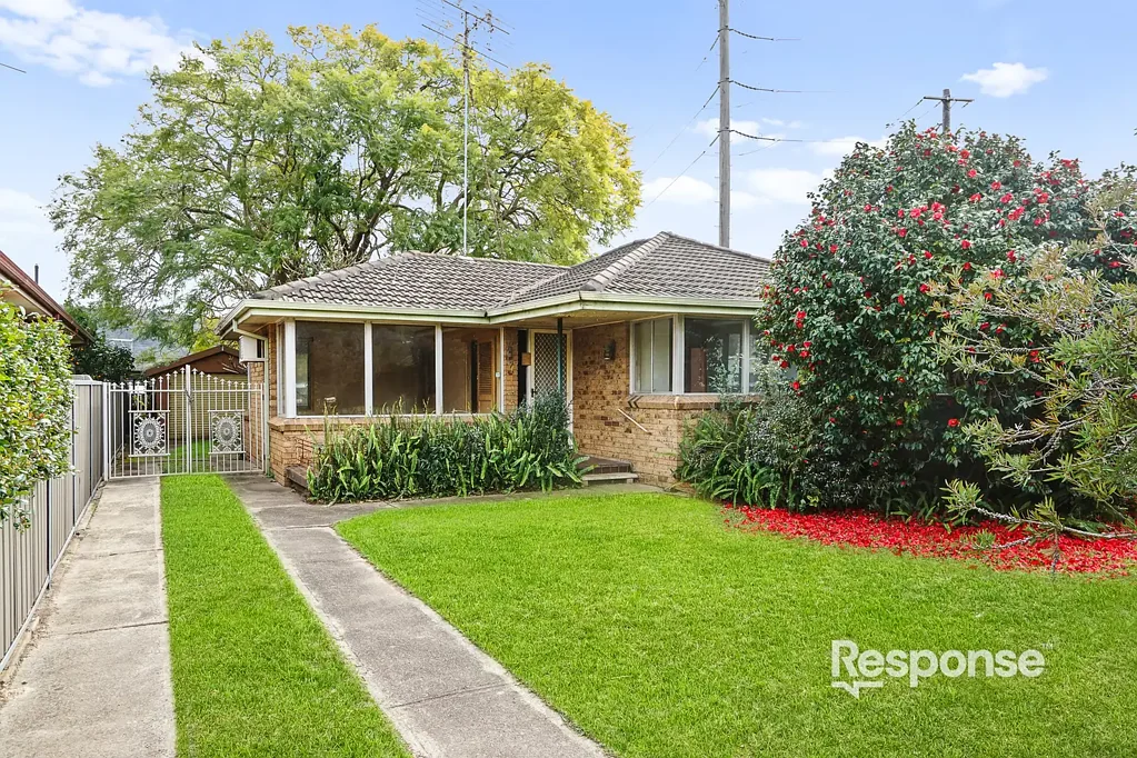 Emu Plains 3部屋 Renovator's Delight | Prime Location | Auction Onsite