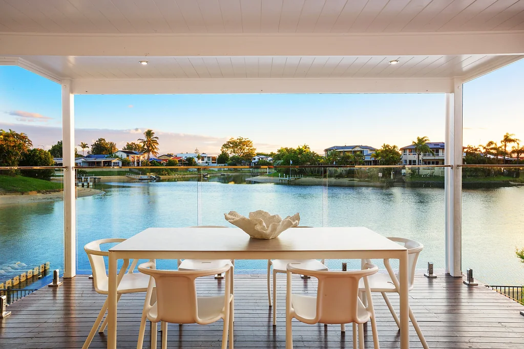 91 Clear Island Road, Broadbeach Waters, QLD 4218