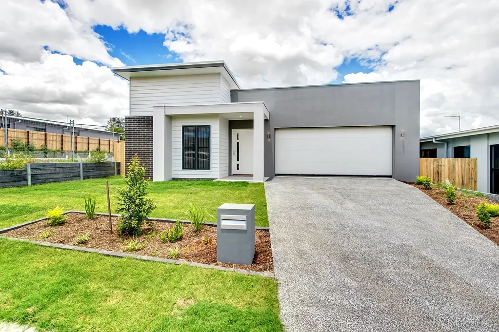 13 Angelsea Street, Greenbank, QLD 4124