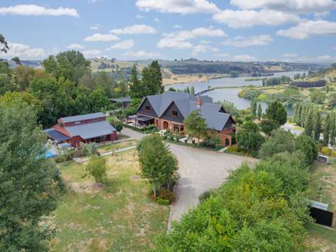 Karapiro 怀卡托奢华湖畔庄园，独享湖景与山水的无敌美景！ Private Retreat or Luxury Lodge?