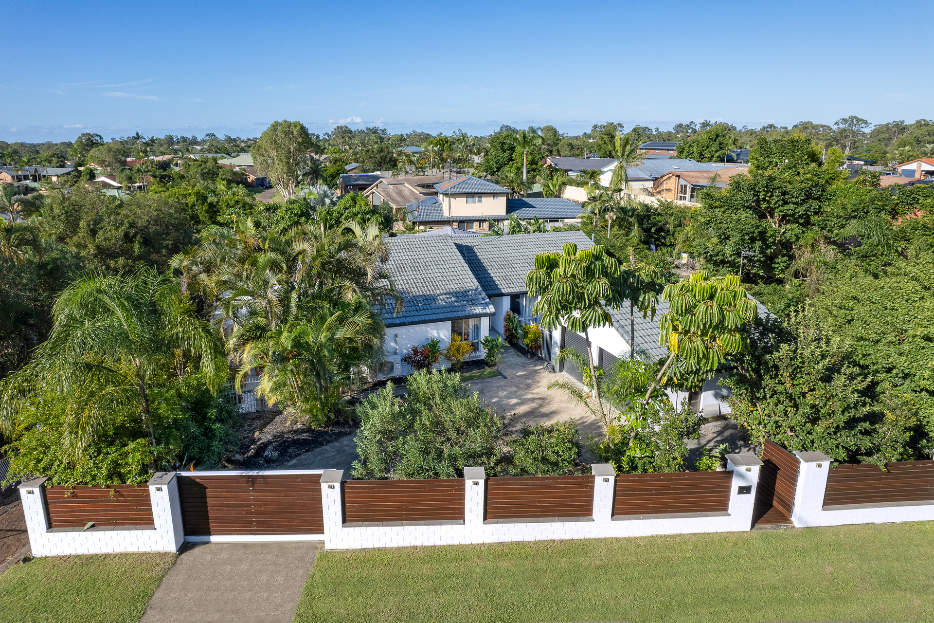 127 DISCOVERY DR, HELENSVALE QLD 4212, 0 habitaciones, 0 baños, House