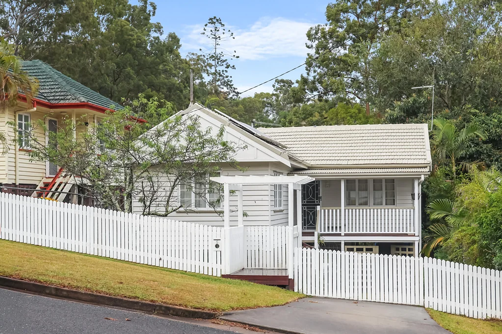 Charming Family Home in Quiet Taringa Pocket