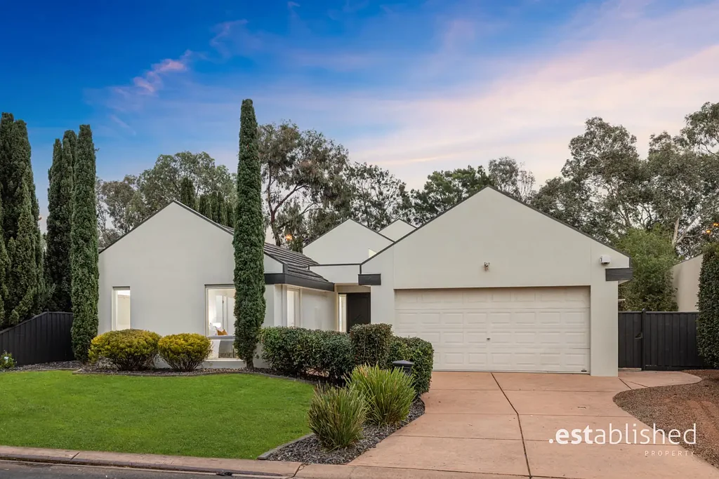 20 Lakeside Drive, Point Cook, VIC 3030