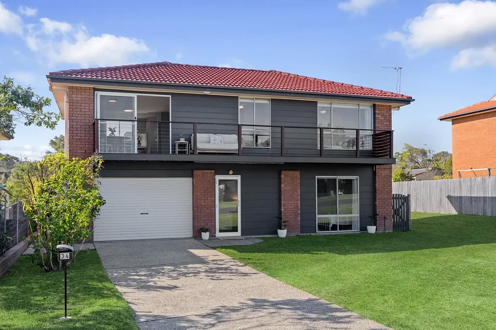 Ulladulla 3房  Ocean Views, Prized Position, Endless Potential