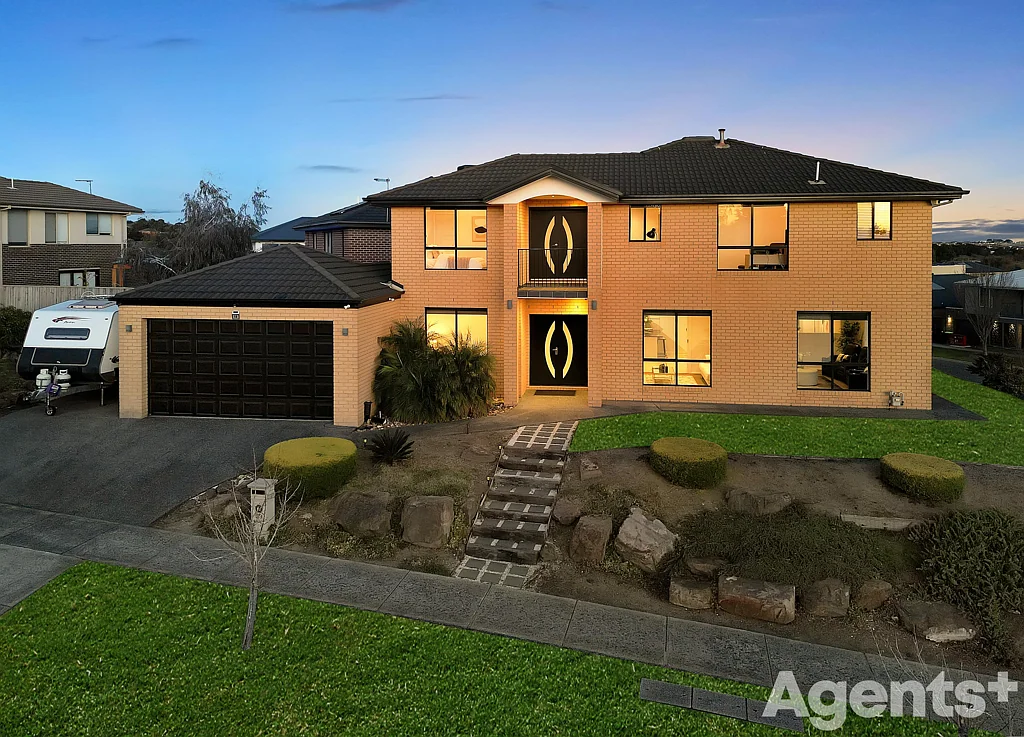 58 Skyline Way, Berwick, VIC 3806