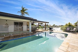 153 Rio Vista Boulevard, Broadbeach Waters