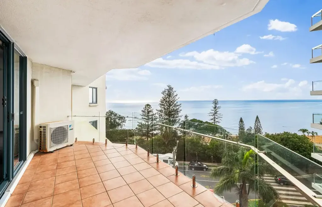 Waterfront Lifestyle with Stunning Views!