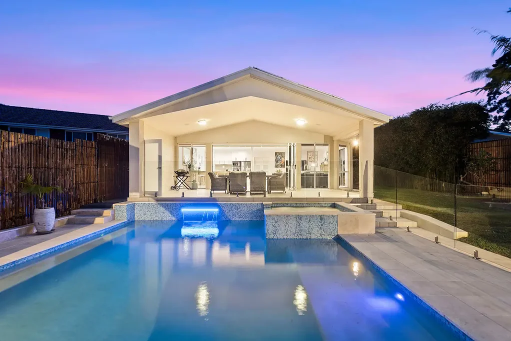 Shellharbour 5Habitaciones Beachside luxury with versatile pool house