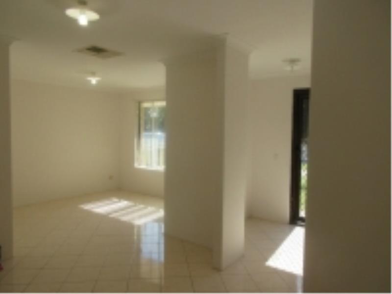 111 BOTTLEBRUSH DR, KIARA WA 6054, 0房, 0浴, House