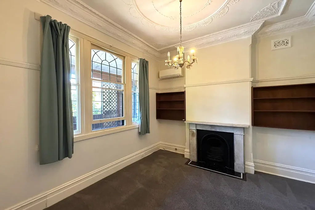 Light-Filled Character Unit with Modern Comforts