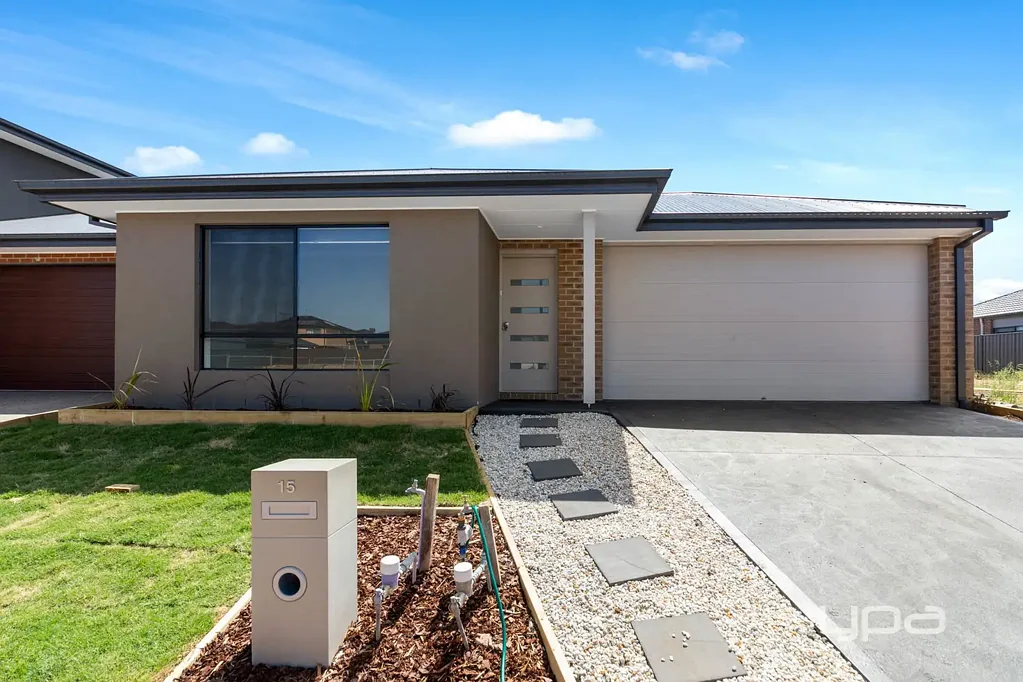 4 BEDROOM FAMILY HOME
