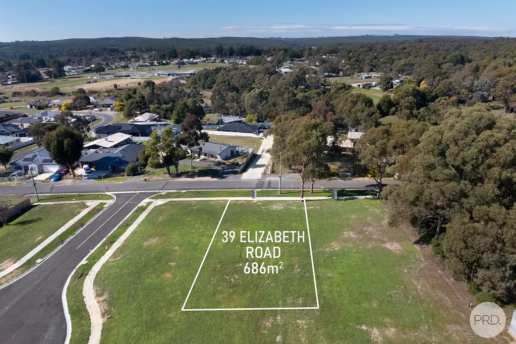 39 Elizabeth Road, Creswick, VIC 3363