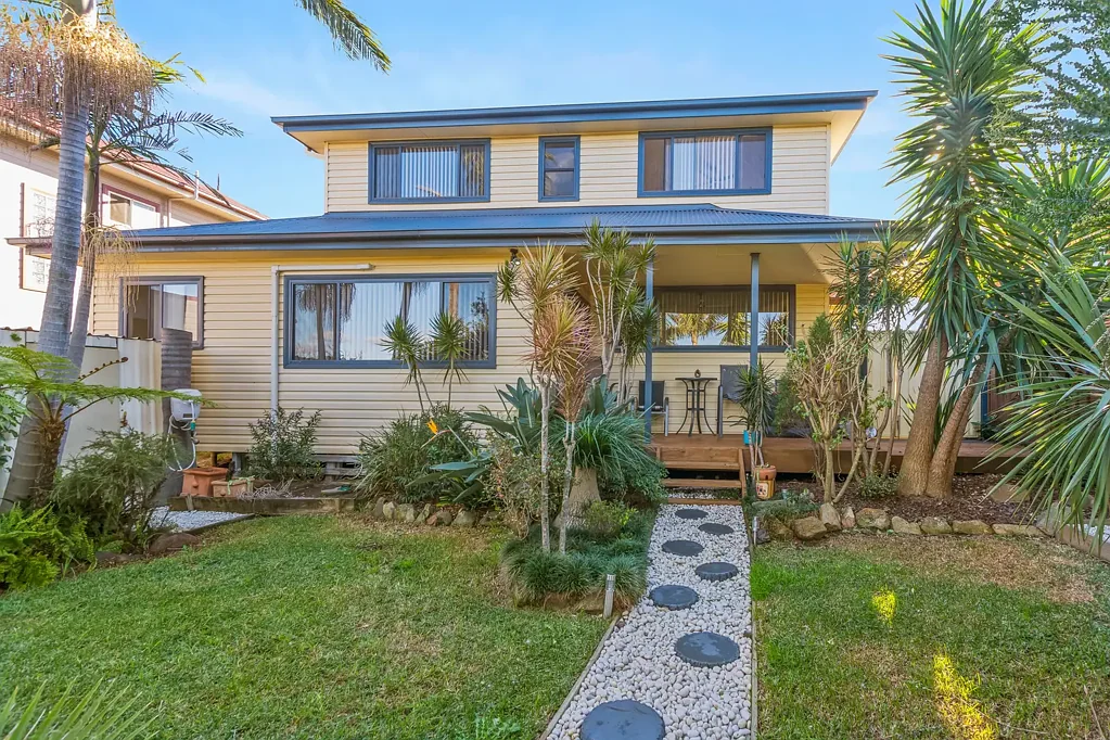 Spacious Family Home with Multiple Living Areas & Outdoor Entertaining!