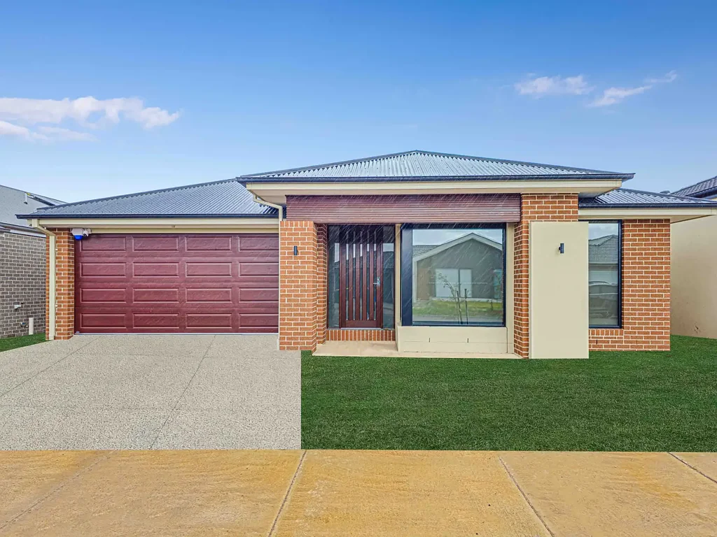 Stylish & Spacious Brand-New Home in Austin Estate