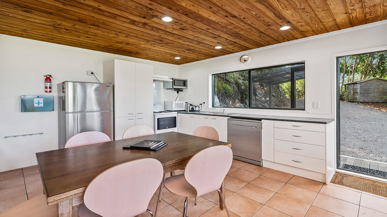 292 Spencer Road, Lake Tarawera, Rotorua, 4 phòng ngủ, 0 phòng tắm