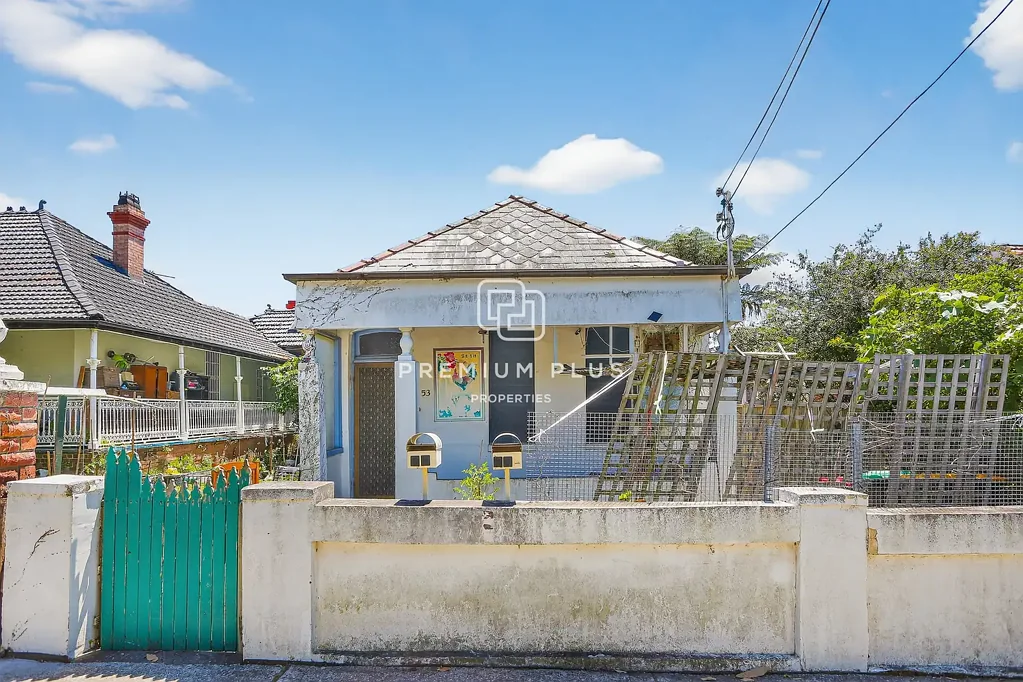 Ashfield 4कमरा Dual Income + Rear Lane on 304sqm in a Prime Ashfield Location