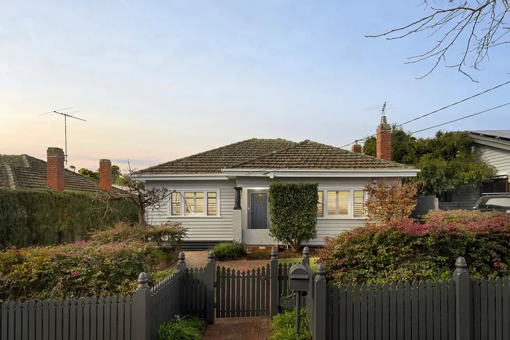 Ringwood 4房 永恒优雅，卓越地段 Enduring Elegance, Exceptional Location