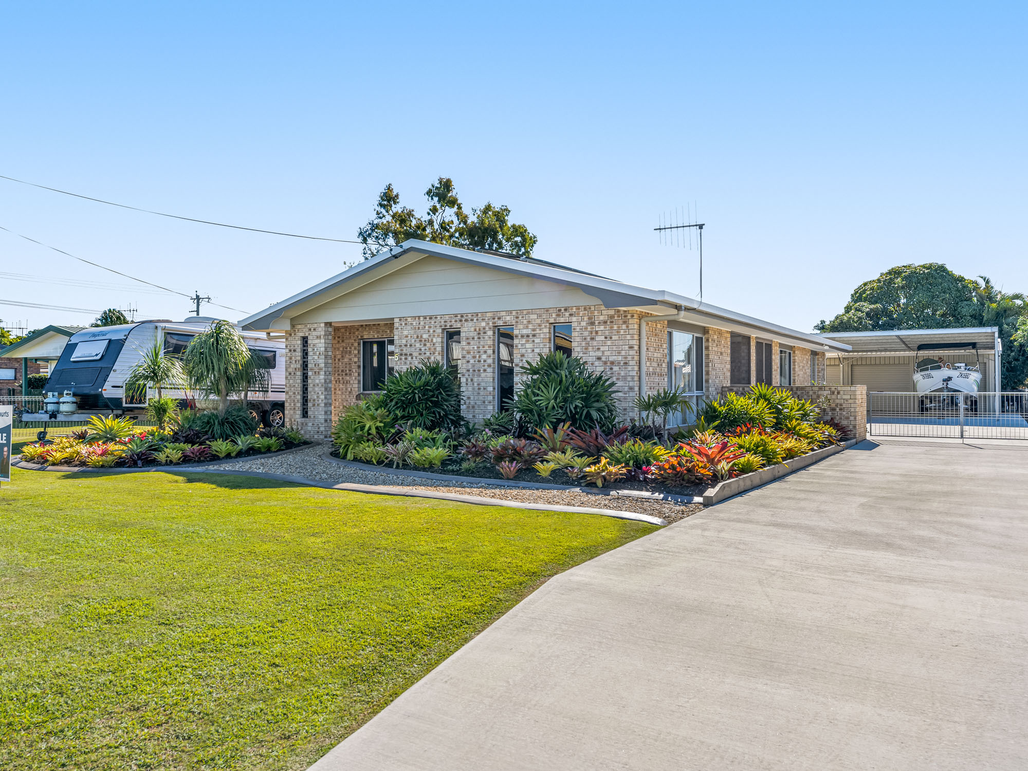 5 BORONIA ST, BURRUM HEADS QLD 4659, 0 Schlafzimmer, 0 Badezimmer, House