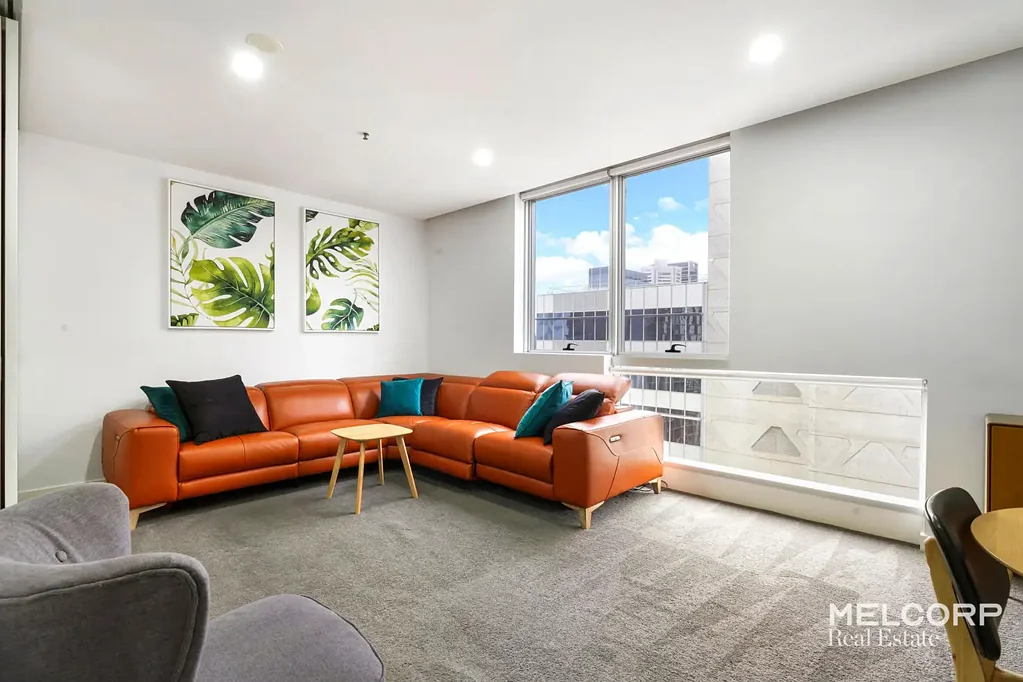 STUNNING ONE-BEDROOM AT QV - FURNISHED