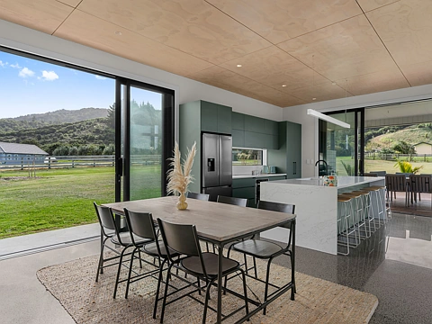 Mangawhai Heads 4房  Your dream home at an unbeatable price!