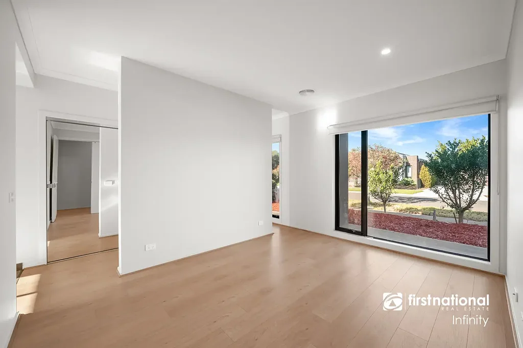 13 Compton Street, Truganina, VIC 3029