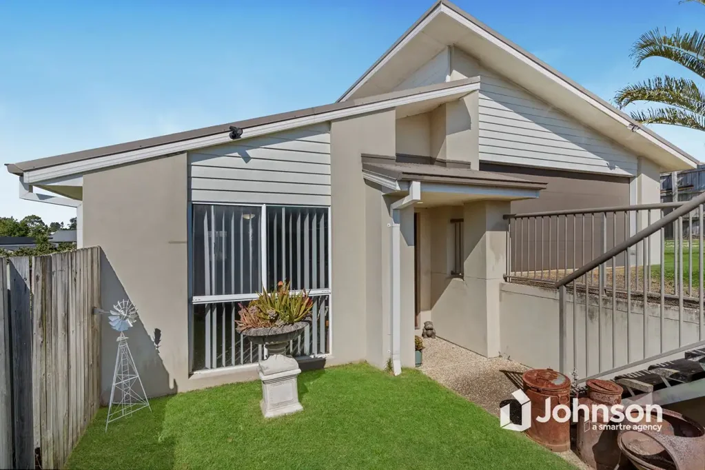 Coomera 4房  Spacious Split-Level Living on a Huge 804m² Block