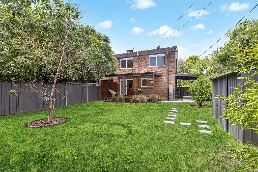 15 Lowrie Street, Dickson, ACT 2602