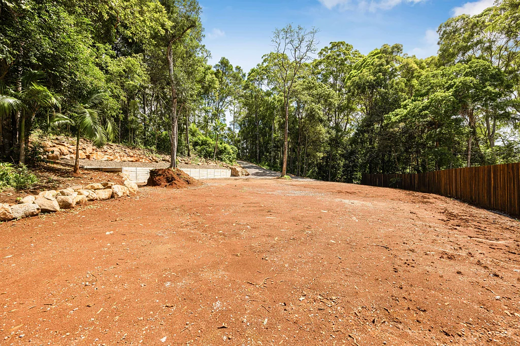 Buderim Stunning 2.8-Acre Property in Prime Buderim Locale - Unmatched Potential with a Blank Canvas