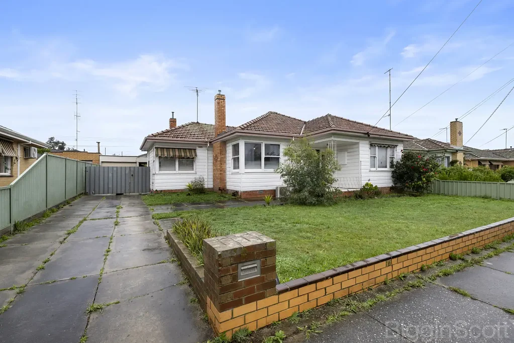Wendouree 3Kwarto Solid Wendouree Opportunity on a Generous Block