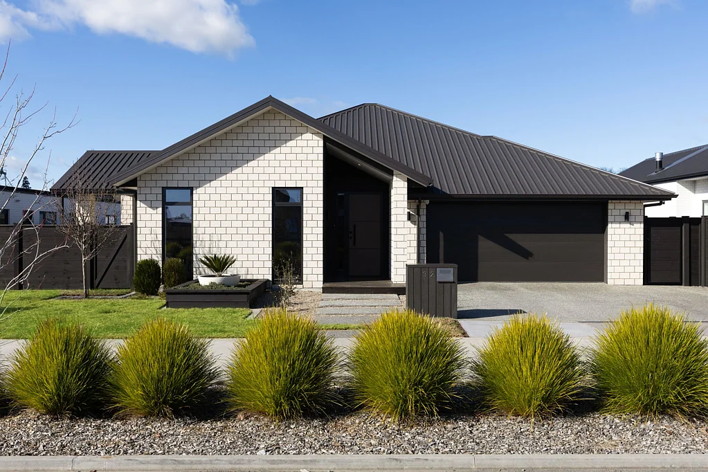 Cambridge 4 Bedroom Feel The Luxury – Welcome Home!