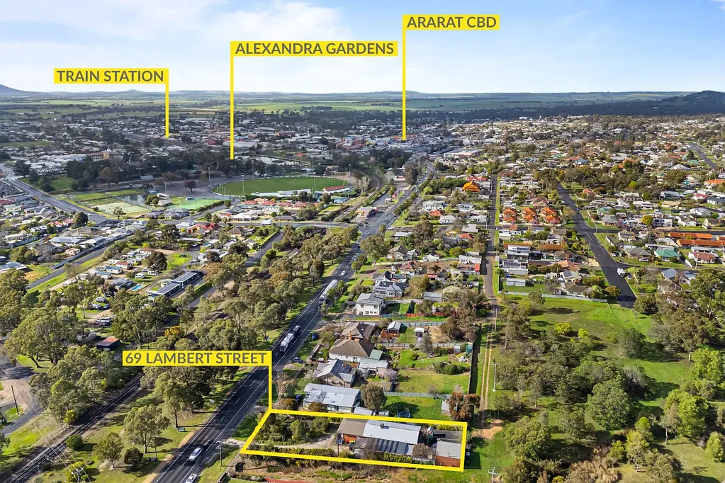 Ararat 4ਬੈੱਡਰੂਮ Modern West End Living with Space, Style & Strong Returns