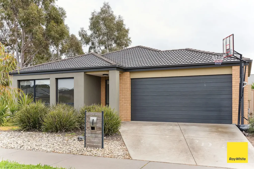 Modern 4-Bedroom Home in Family-Friendly Strathfieldsaye