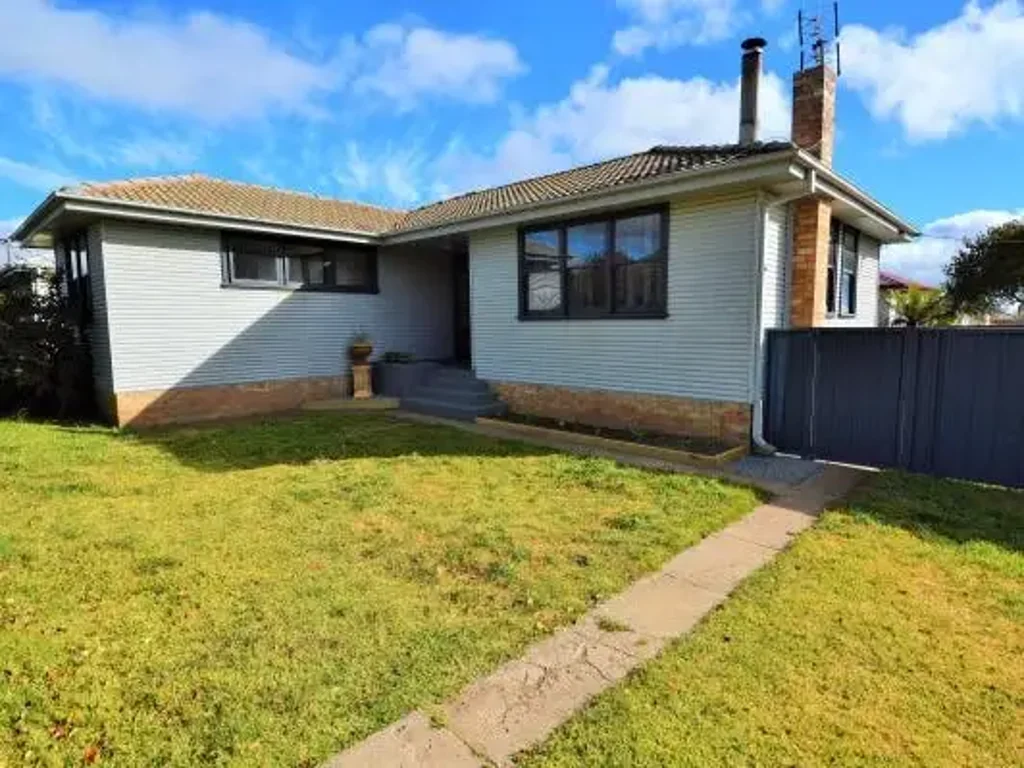 10 Abercrombie Street, Guyra, NSW 2365