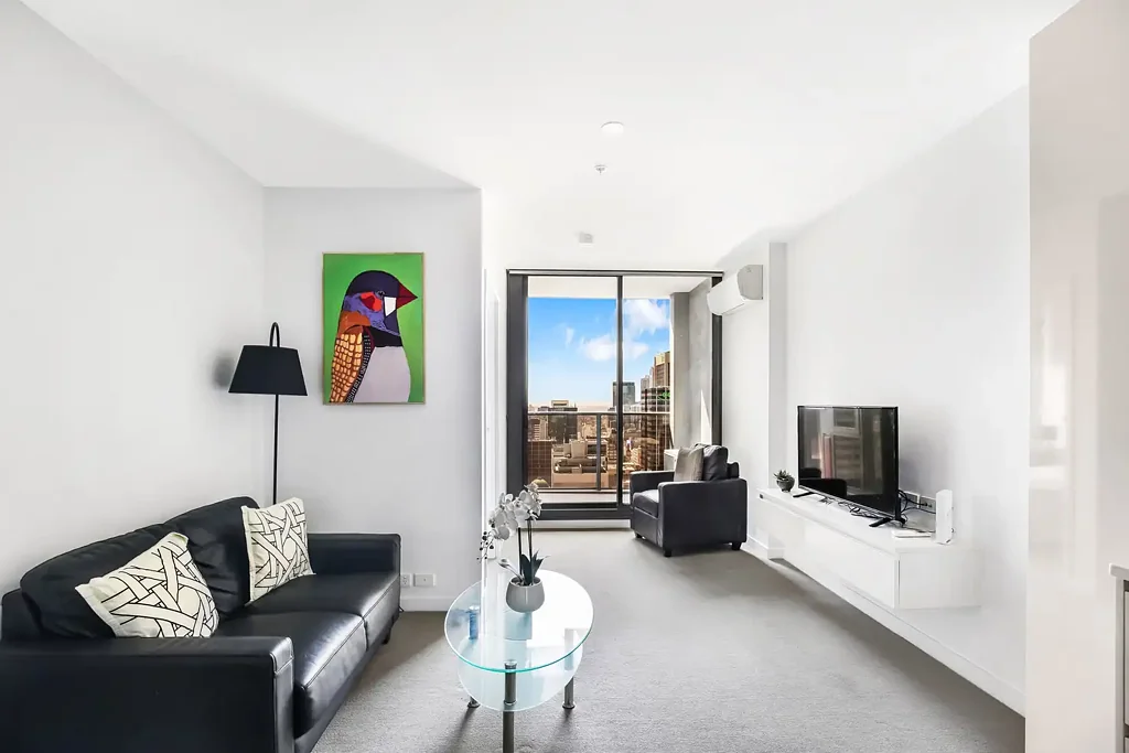 Furnished 1 Bedroom Apartment With Stunning City Views