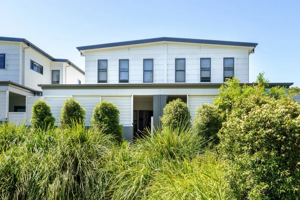 Port Macquarie 2房  Sleek, Contemporary Townhouse in a Quiet, Connected Location