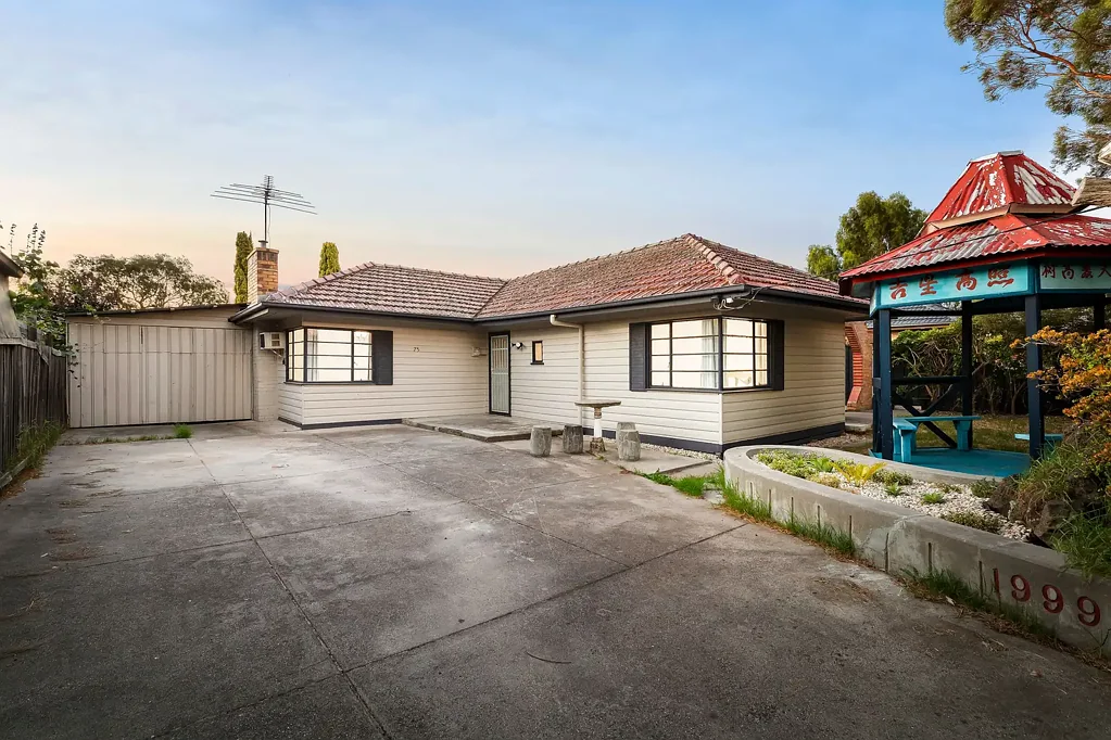 Fawkner 3غرفة نوم Generous Family Classic with Further Potential