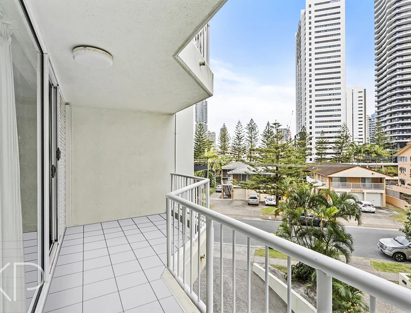 11/13-15 Anne Avenue, Broadbeach, Gold Coast, 1 phòng ngủ, 1 phòng tắm, Apartment