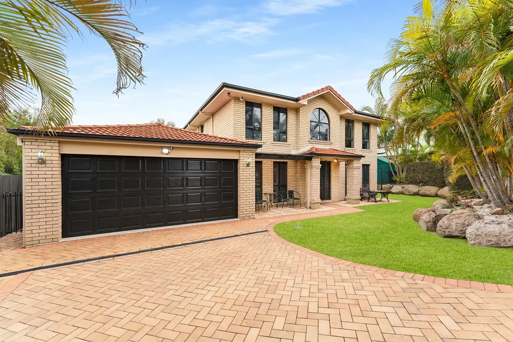 Kuraby 5ਬੈੱਡਰੂਮ Elevated Family Living, Designer Finishes & Resort-Style Entertaining